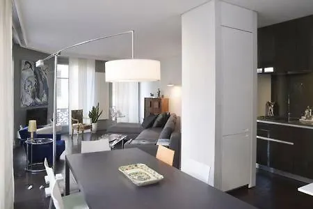 Large And Beautiful Apartment#opera