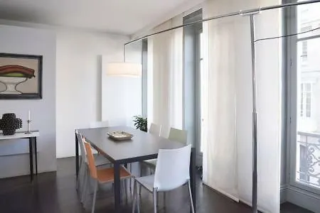 아파트 Large And Beautiful Apartment#opera